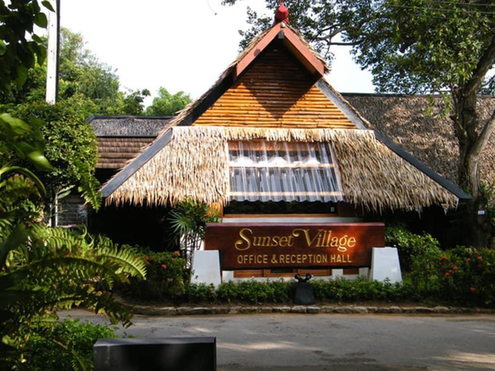 The Sunset Village -Sha Plus Certified Na Chom Thian Exteriör bild